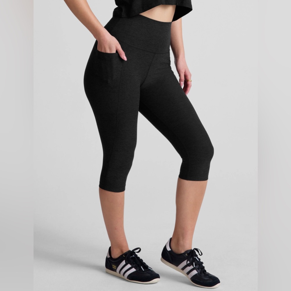 BEYOND YOGA Spacedye High Waist 'Pocket Pedal Pusher' Leggings in Darkest Night